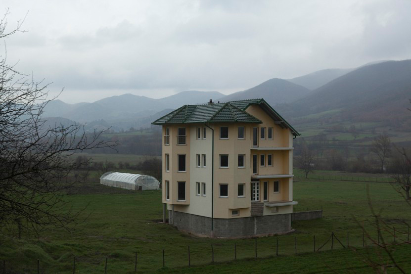 http://www.lux-fotografie.de/files/gimgs/th-10_007_Kosovo-6130.jpg