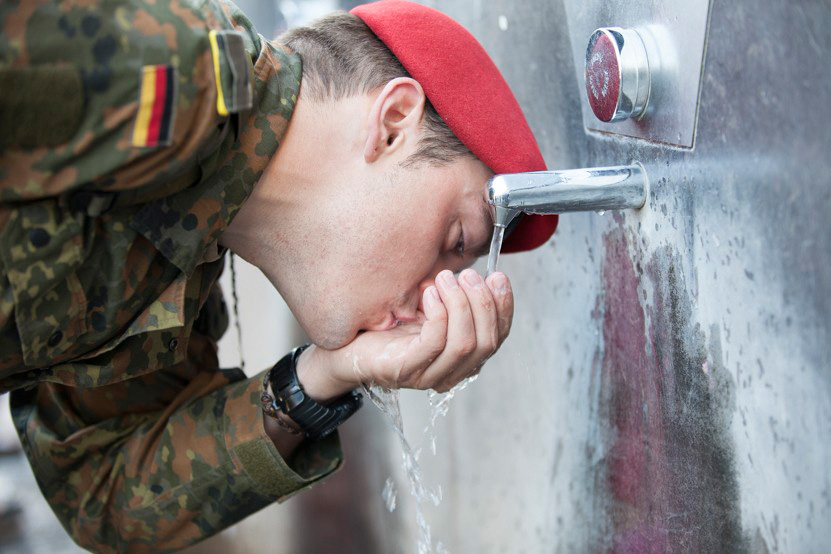 http://www.lux-fotografie.de/files/gimgs/th-8_06_Soldatenwallfahrt_Lourdes-7701.jpg