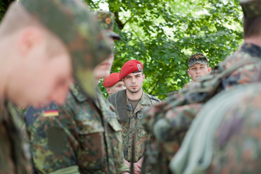http://www.lux-fotografie.de/files/gimgs/th-8_11_Soldatenwallfahrt_Lourdes-0376.jpg