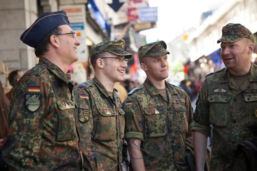 http://www.lux-fotografie.de/files/gimgs/th-8_19_Soldatenwallfahrt_Lourdes-7841.jpg